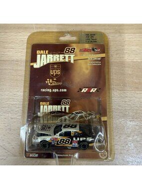 1:64 ACTION 2002 #88 UPS FORD TAURUS DALE JARRETT HOOD OPEN TOTAL CONCEPT